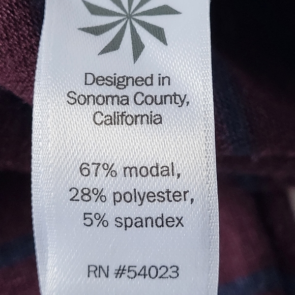 Athleta Threadlight Long Sleeve Top XS X Small Burgundy Blue Stripe Modal - Picture 11 of 12